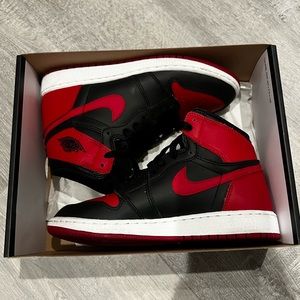 Nike Air Jordan 1 Retro High OG BG “Banned” color way (575441 001)
